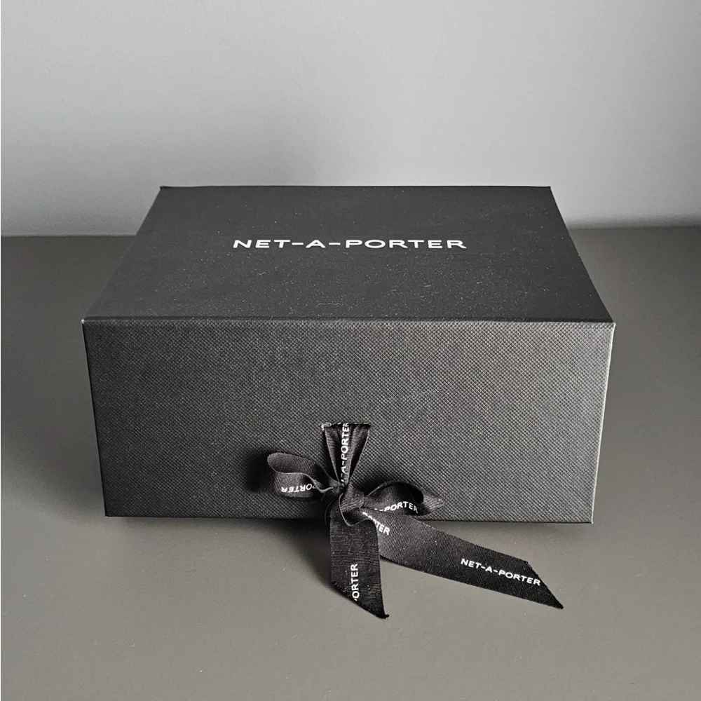 Authentic Net-A-Porter Gift Box - Picture 5 of 8